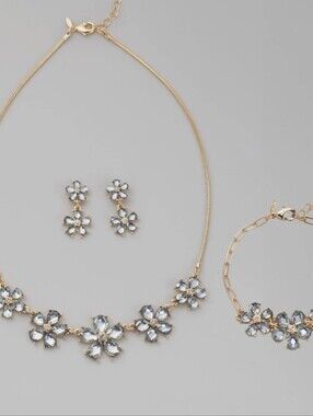 Avon Alluring Flower 3 Pc Set